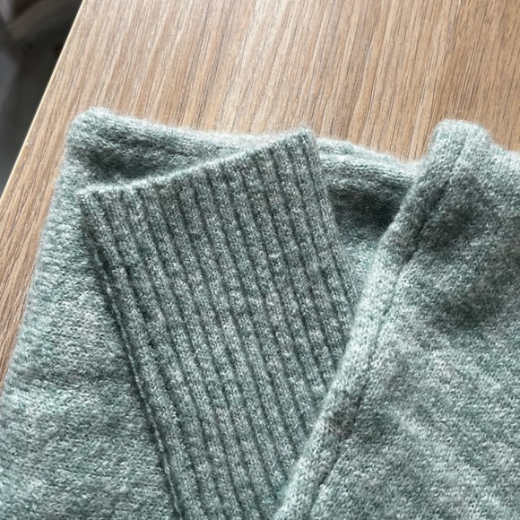 NWT Cynthia Rowley Mint Sweater 🌿 Lace silhouette Design Feminine Sweater S - Picture 7 of 11